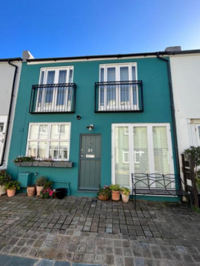 Charming BRIGHTONMEWS cottage parking 1min to sea&shops